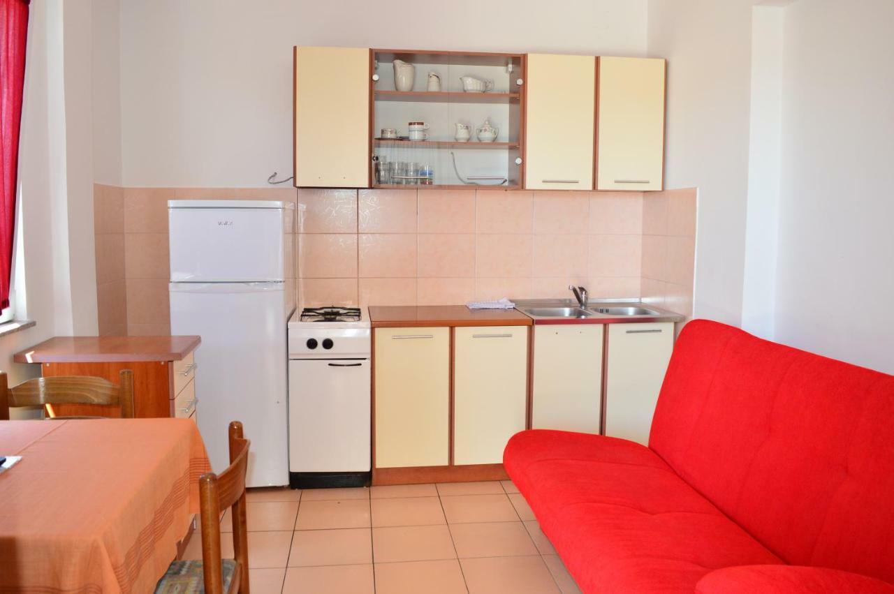 Apartmani Mačak II Novalja Bagian luar foto