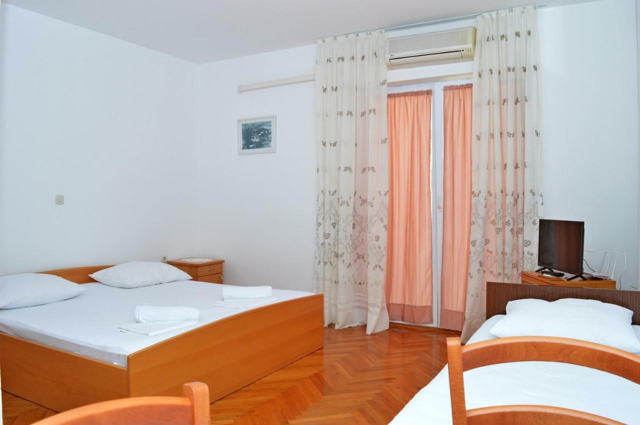Apartmani Mačak II Novalja Bagian luar foto