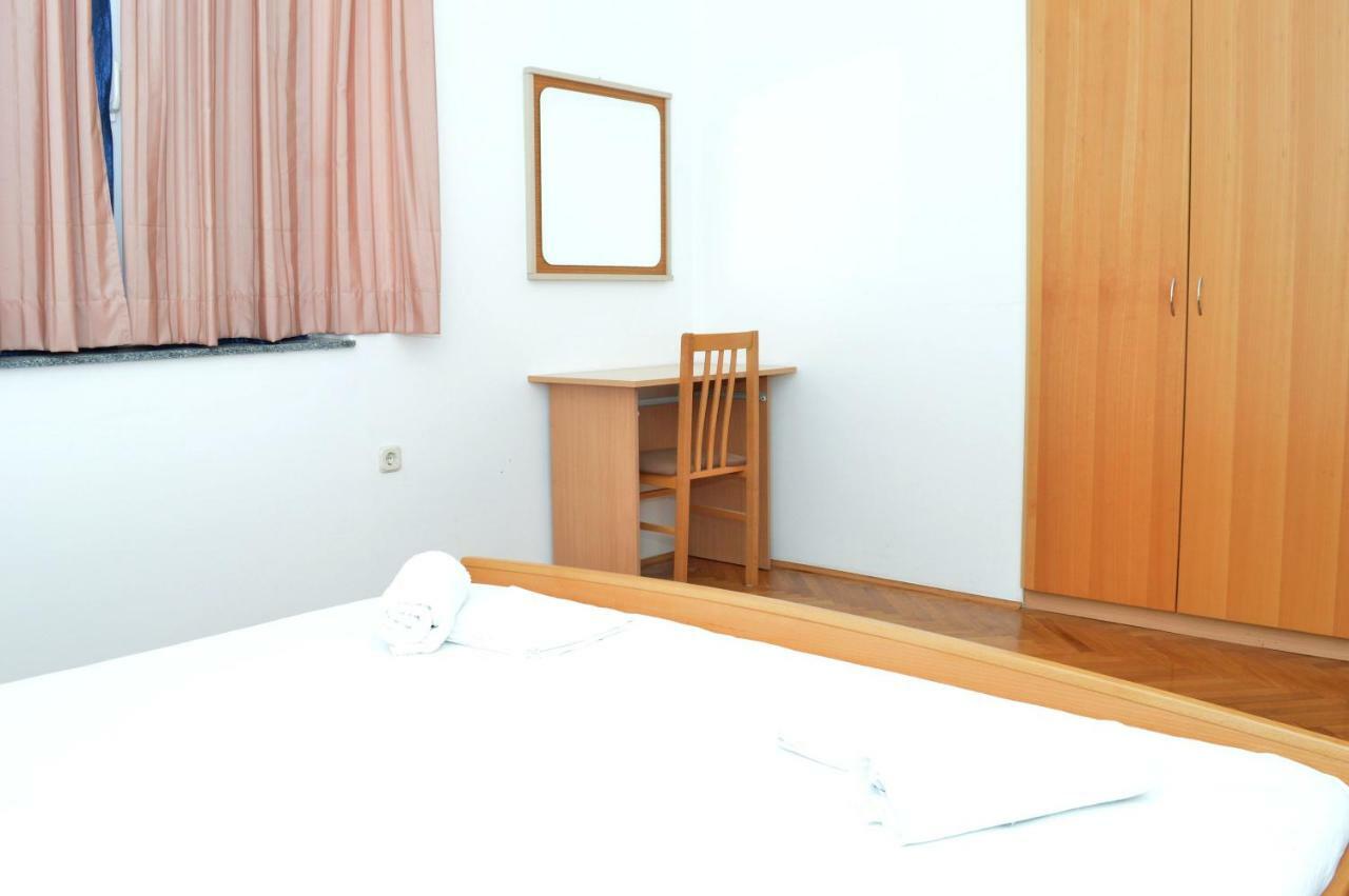 Apartmani Mačak II Novalja Bagian luar foto
